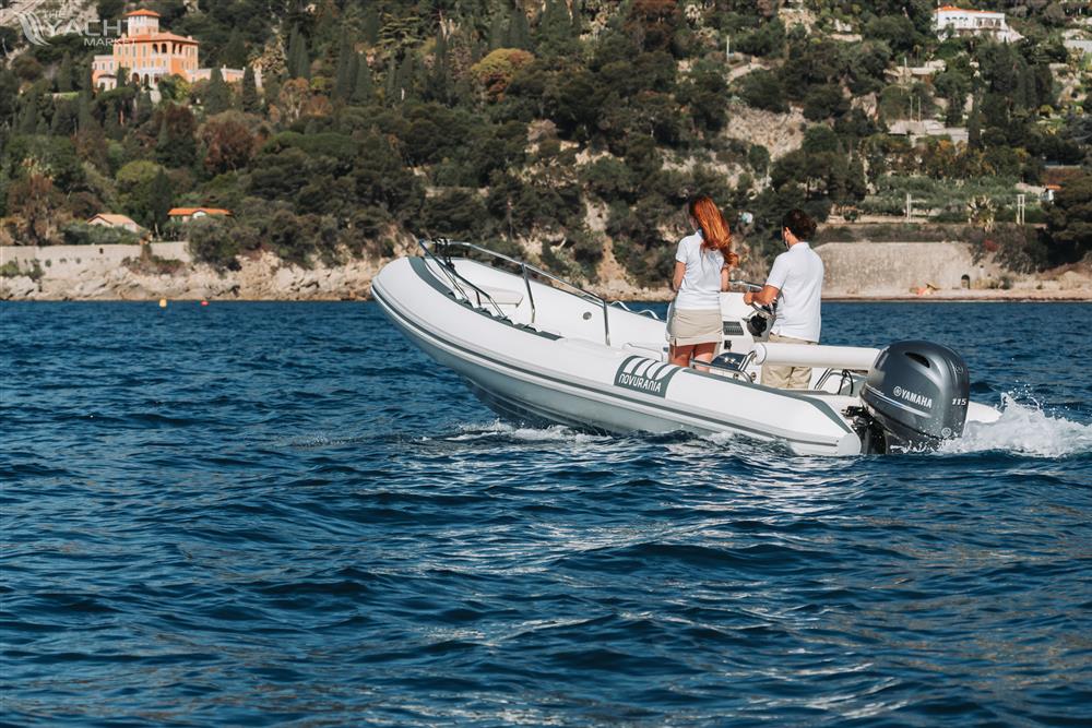 Novurania Deluxe 550