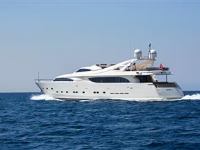 Ferretti Yachts 112 Custom Line