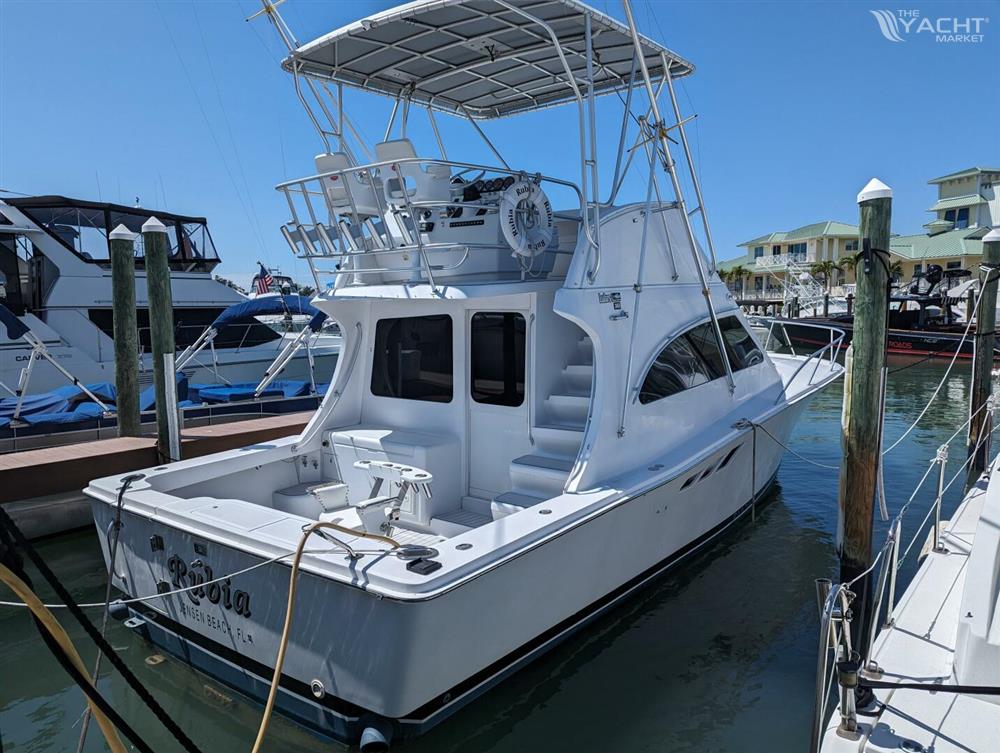 Luhrs 36 Convertible