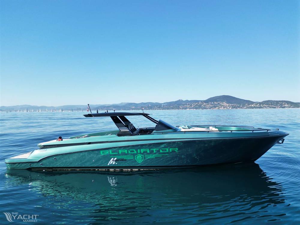 CANADOS GLADIATOR 493 GRAND
