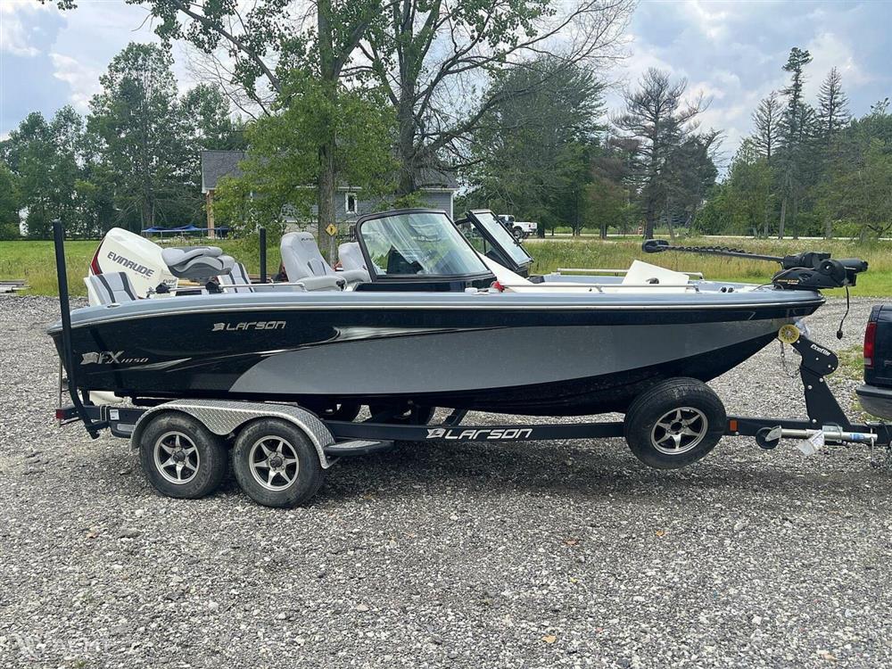 Larson 1850 FX DC