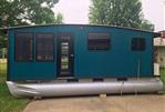 Custom 25 Hadlee Houseboat