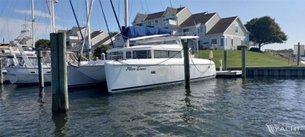 Lagoon Lagoon 420 - Used Sail Catamaran for sale