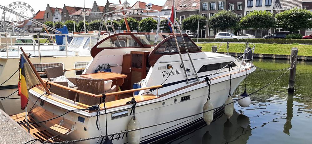 Trojan Yacht 25 Express