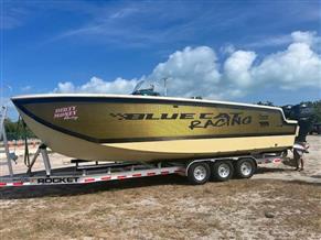 BlueCat 30 Fiberglass/30 Racing Carbon