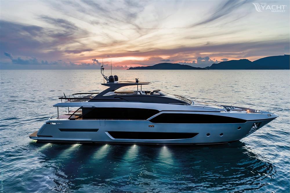RIVA 90&#39; ARGO