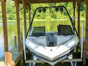 Malibu Wakesetter 23 XTi