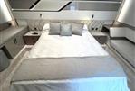 Sunseeker Predator 75 - 24 - Master Cabin