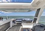 Galeon 680 Fly
