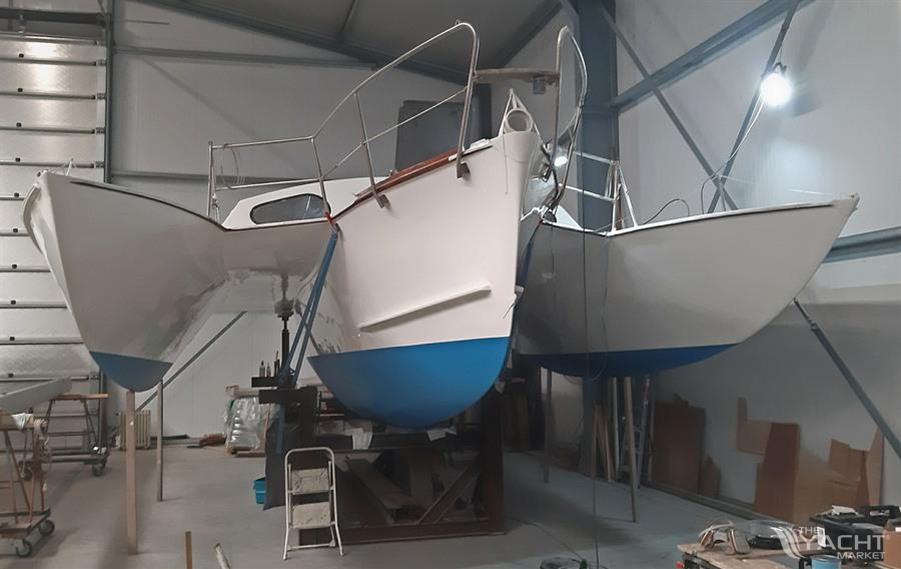  Triune 30 classic Trimaran