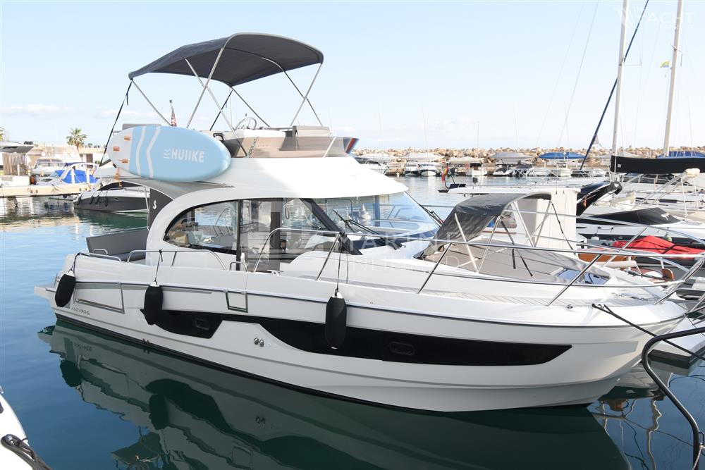 Beneteau Antares 11 Fly