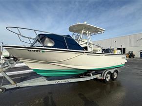 Boston Whaler 24 Outrage