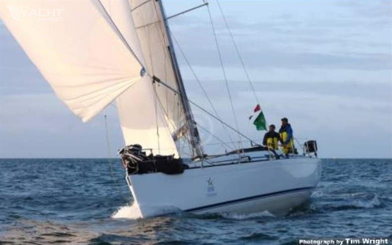 Cantiere de Pardo,  Italy Grand Soleil 40R - Sailing