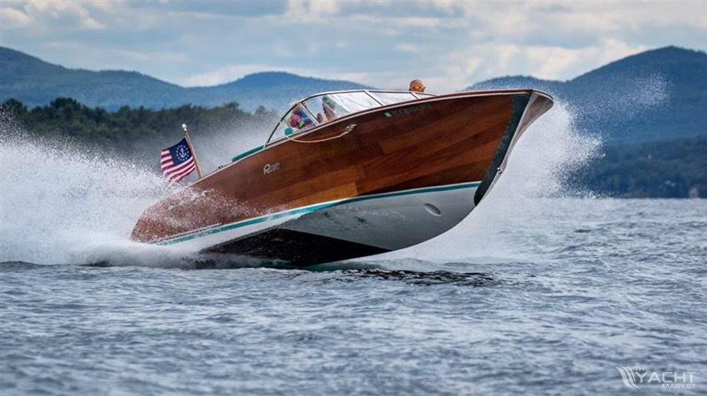 Riva Reets Replica Super Aquarama