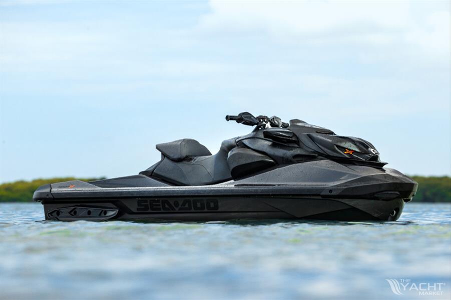 Sea-Doo RXT-X RS 300