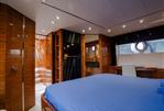 Sunseeker 68 Sport Yacht - 23 - Master Cabin