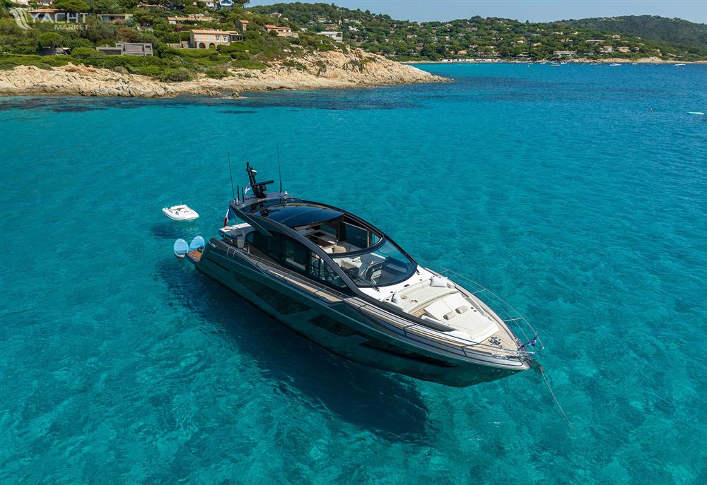 Sunseeker Predator 65 - 0 - Main