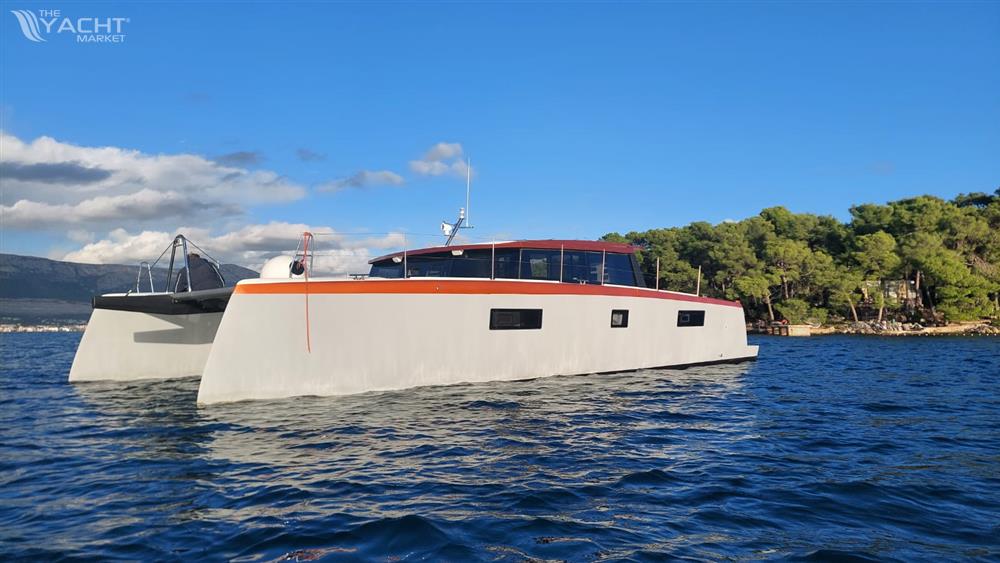 Luna Catamarans Luna 47 Power