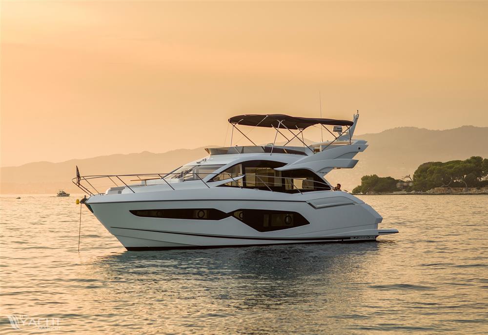Sunseeker Manhattan 52 - 0 - COVER