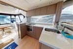 Sunseeker Manhattan 52 - 20 - Galley