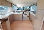 Sunseeker Manhattan 52 - 18 - Saloon and Galley