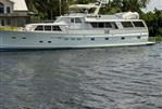 Burger Raised Pilothouse