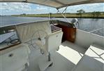 Burger Raised Pilothouse
