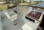 Burger Raised Pilothouse