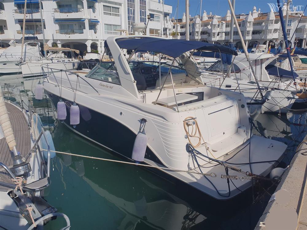 Rinker 360 Express Cruiser