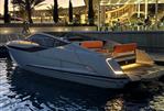 Fairline F33