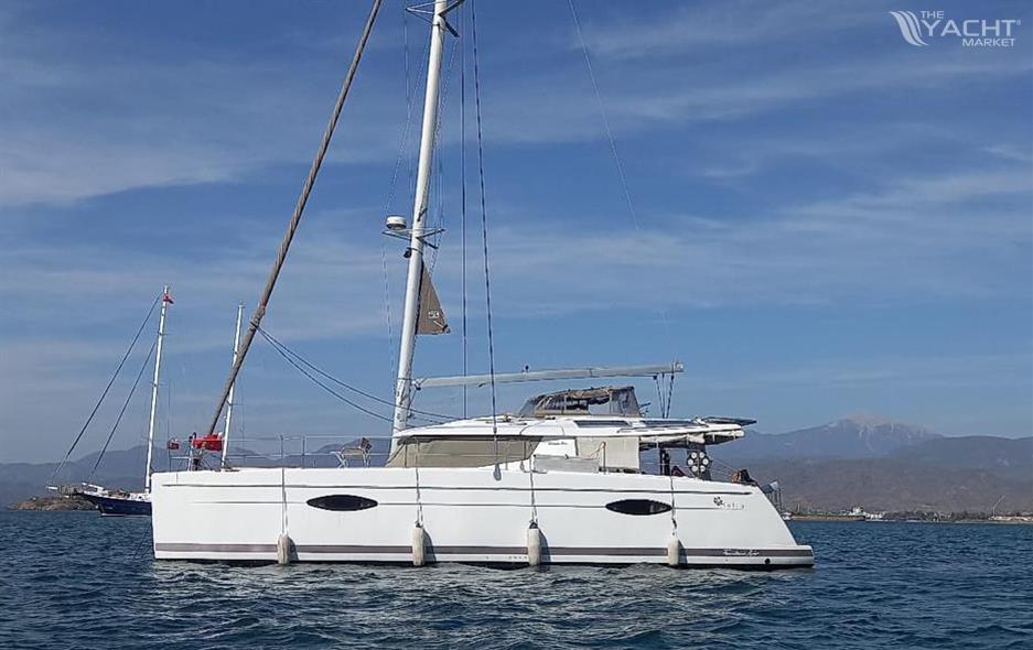 FOUNTAINE PAJOT HELIA 44