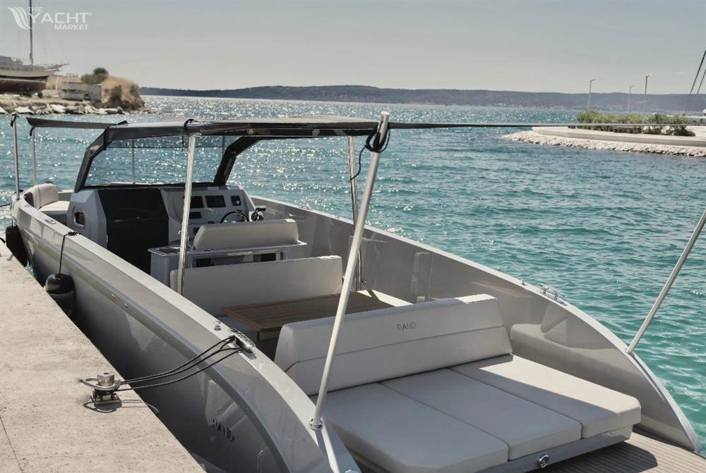 Rand Boats Escape 30