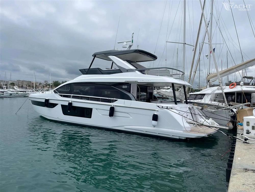 Azimut 68 Flybridge