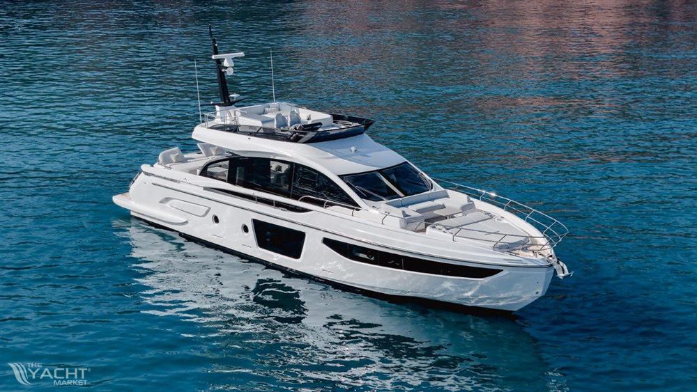 Azimut S7 Fly