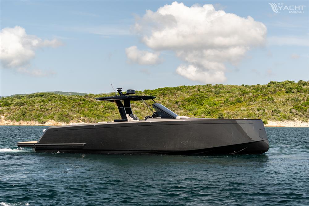 PARDO YACHTS 43  NEW