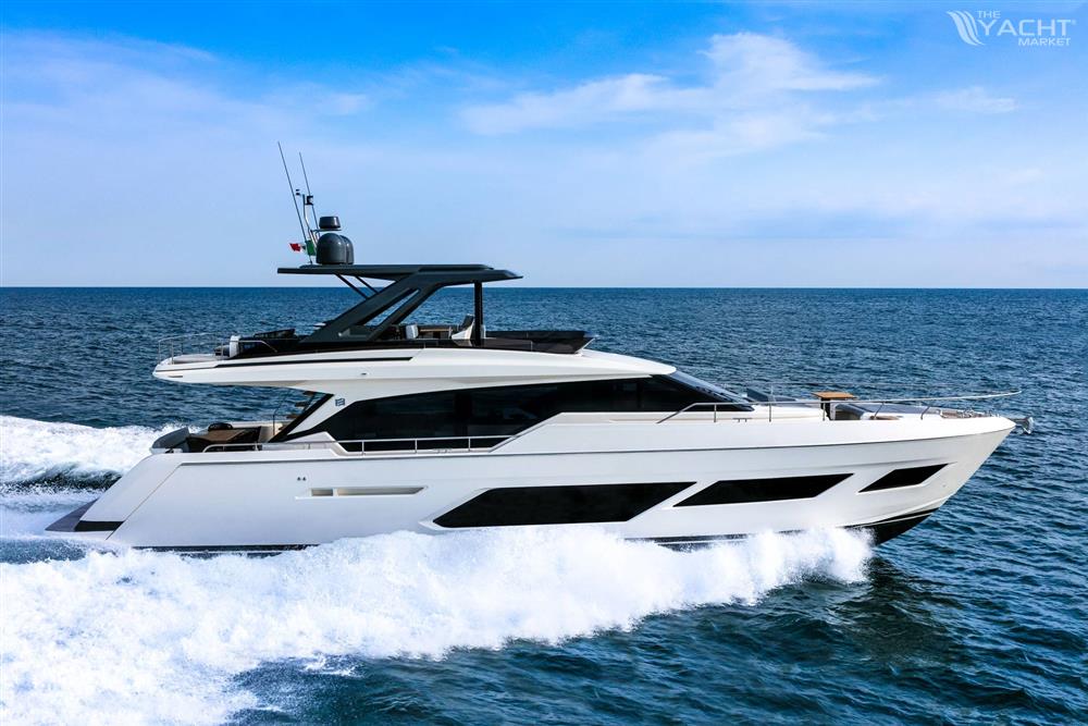 Ferretti 720