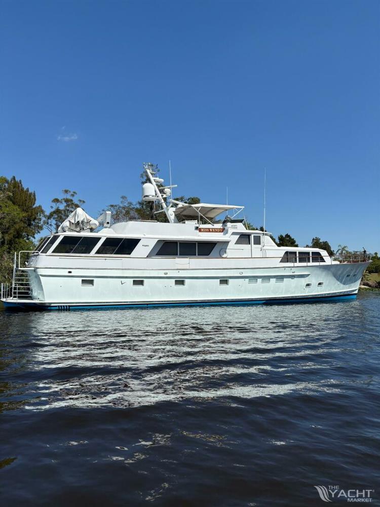 Burger Raised Pilothouse
