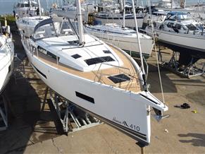 Hanse 410