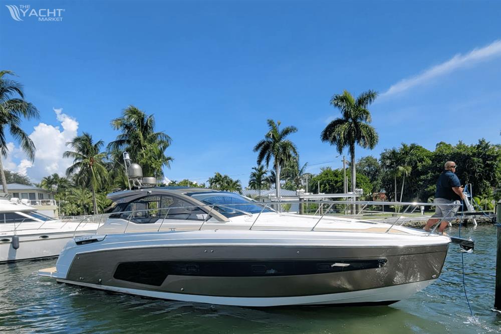 Azimut Atlantis 45