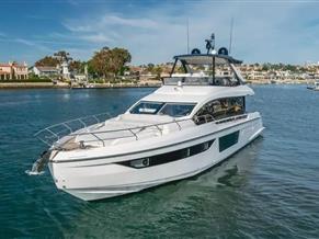 Azimut Fly 68