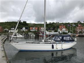 - Swan 41
