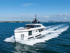 AZIMUT 30 M Magellano