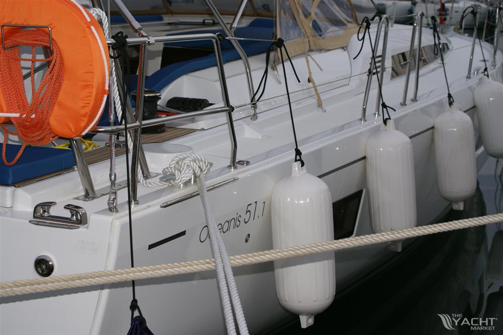 BENETEAU OCEANIS 51.1