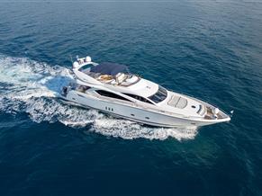Sunseeker 82 Yacht