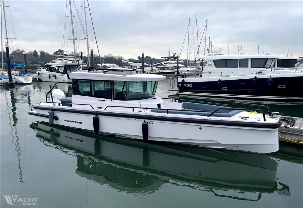 Axopar 28 Cabin - 0 - Main