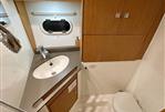 Bavaria 29 Sport - 11 - Bathroom
