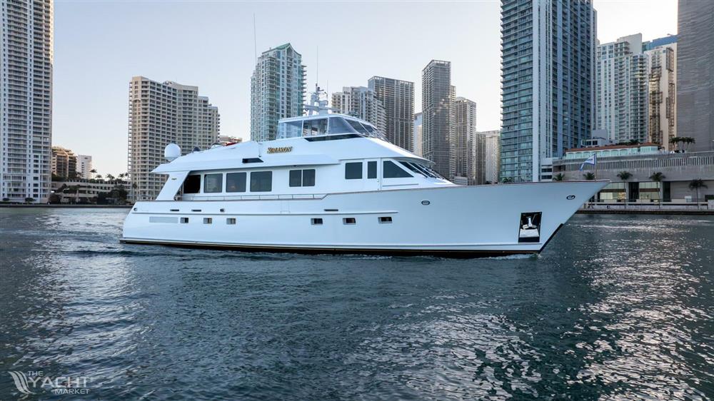 Burger 85 Deck House