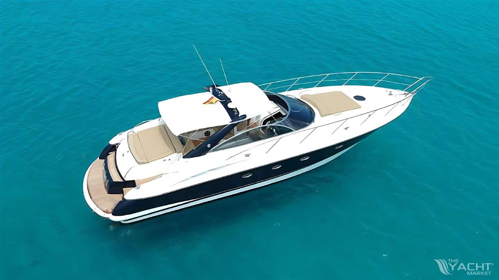Sunseeker CAMARGUE 50 - Sunseeker-Camargue-50-Smile-2-motor-yacht-for-sale-exterior-image-Lengers-Yachts-2.png
