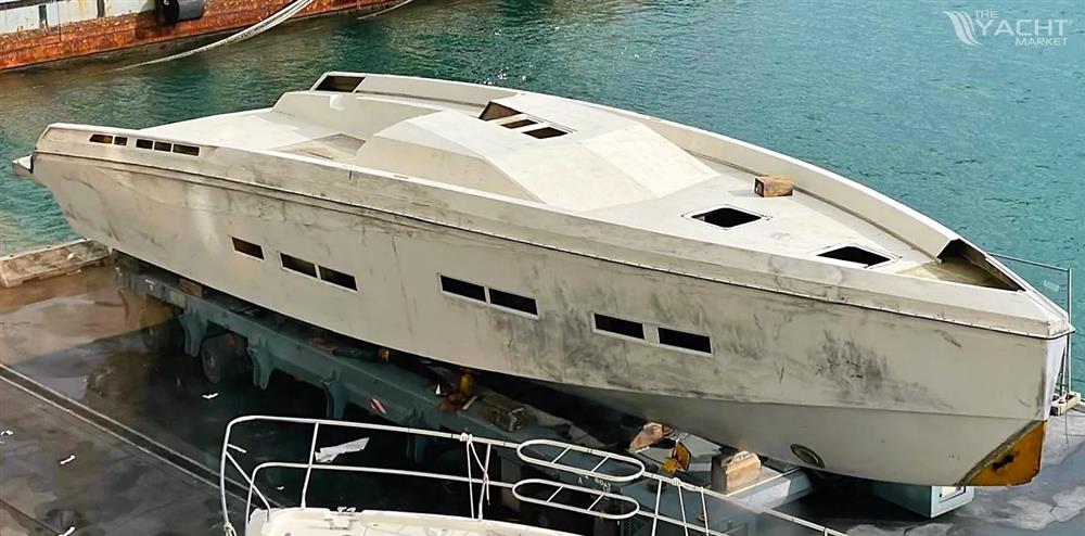 WALLY Yachts POWER 64       hull