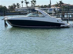Sea Ray 370 Venture